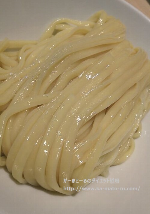 平打ち自家製麺を見てください! 東京アンダーグラウンドラーメン頑者