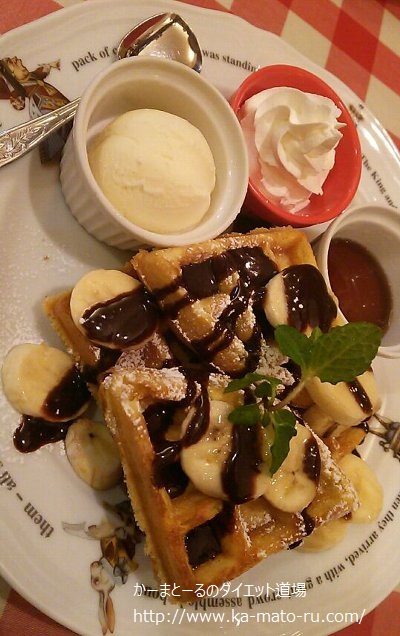 ラケルは可愛いスイーツで癒される穴場【ワッフル】池袋店 喫茶店 穴場