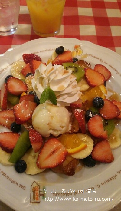 ラケルは可愛いスイーツで癒される穴場【ワッフル】池袋店 喫茶店 穴場