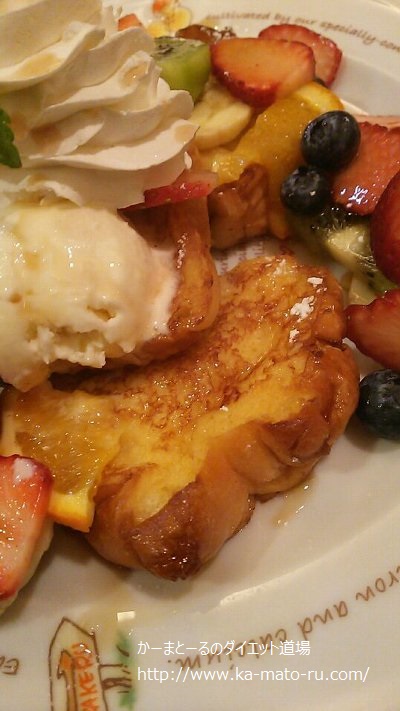 ラケルは可愛いスイーツで癒される穴場【ワッフル】池袋店 喫茶店 穴場