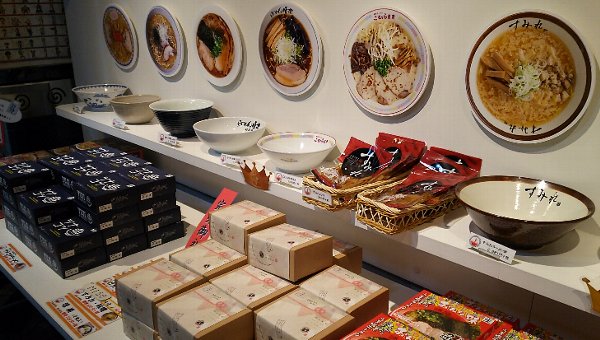 ラーメン博物館は昭和への大人の遠足♪戻ろう懐かしい時代へ（混雑状況 店舗 メニュー）