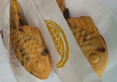 鳴門鯛焼本舗の中身をパックリ割ってみた。冷凍保存法と温め方