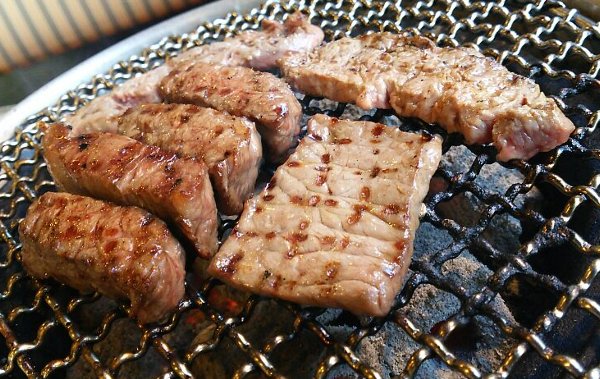 安楽亭で高い肉だけ食べた結果！ランチ2名で8000円オーバー