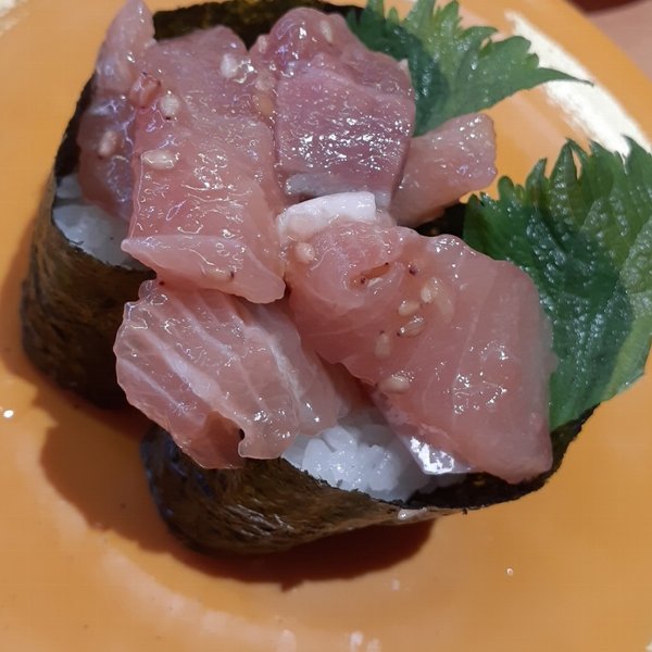 生まれ変わった都心型【スシロー】を見てきた!あれ?120円