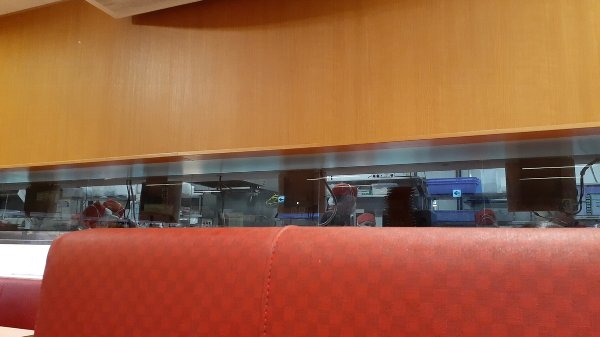 生まれ変わった都心型【スシロー】を見てきた!あれ?120円