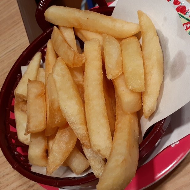 【魚屋路 横浜十日市場店】社長がやさＣ 安定のすかいらーくグループ