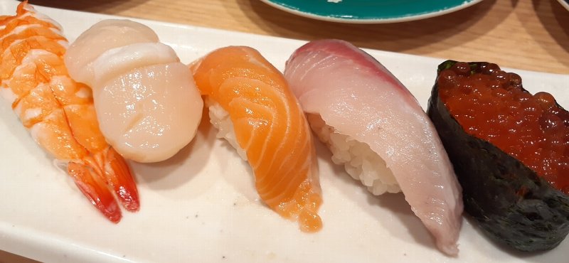 【魚屋路 横浜十日市場店】社長がやさＣ 安定のすかいらーくグループ