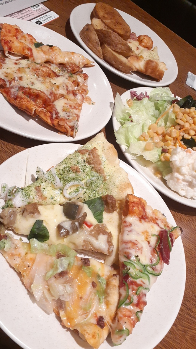 【ランチタイム】シェーキーズ吉祥寺店【混み具合価格】場所値段は？