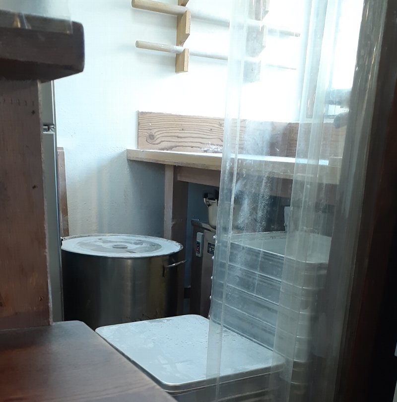 【粉麺小屋】粉から手打ち麺の上品なラーメンが美味いぞ【新中野】