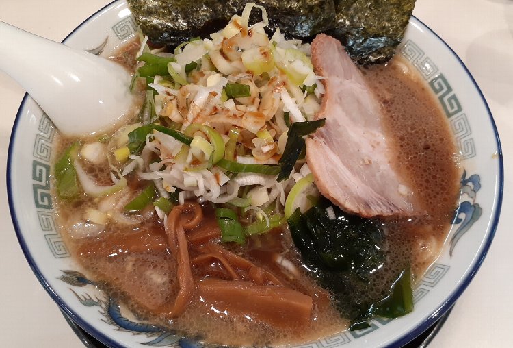 【みそ熊】北海道らーめん 誰も注文しない旭川醤油ラーメンを食べてみた【本店】北区王子駅