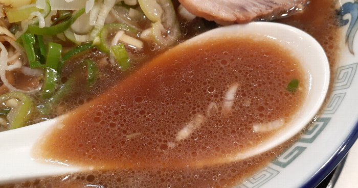 【みそ熊】北海道らーめん 誰も注文しない旭川醤油ラーメンを食べてみた【本店】北区王子駅