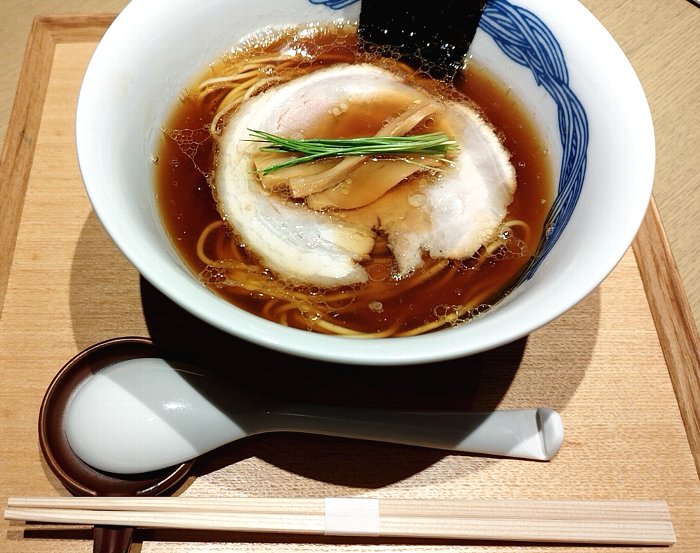 凛RIN東京駅構内にラーメン屋